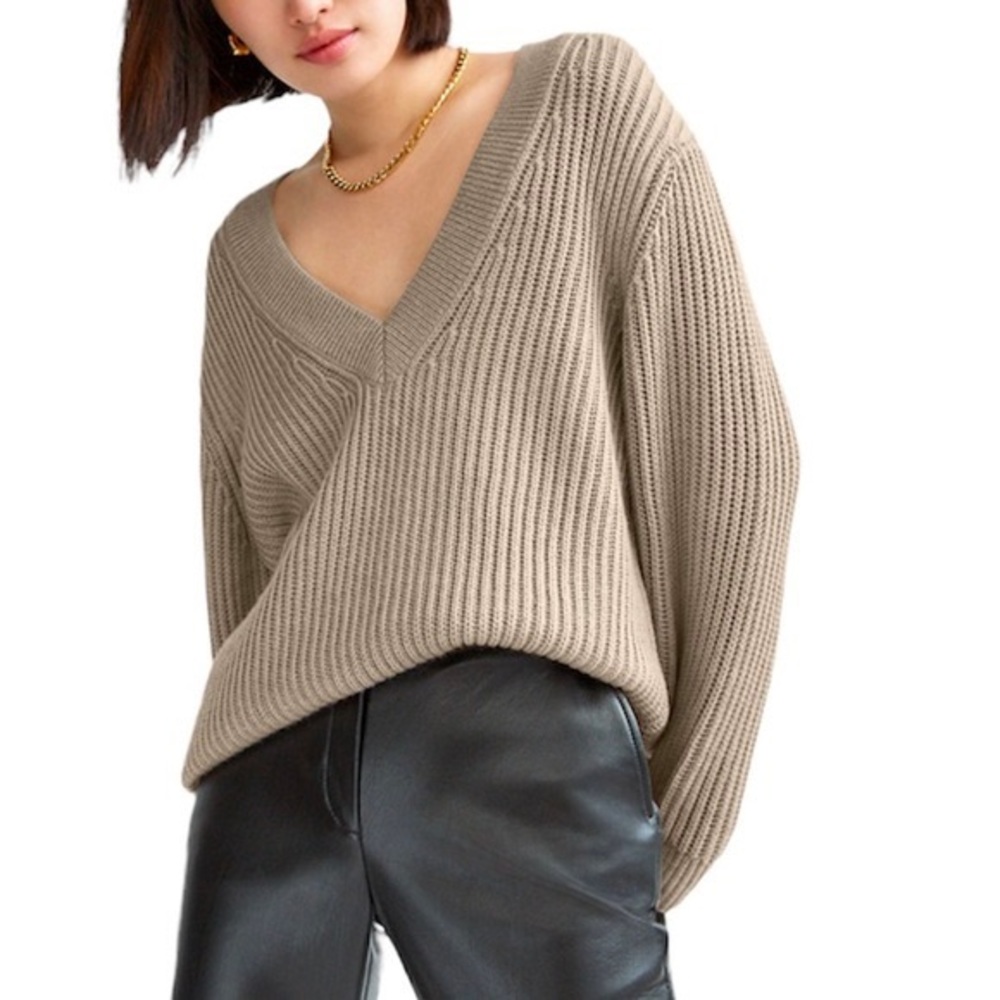 Aritzia Babaton Roger Long V Neck Merino Wool Sweater